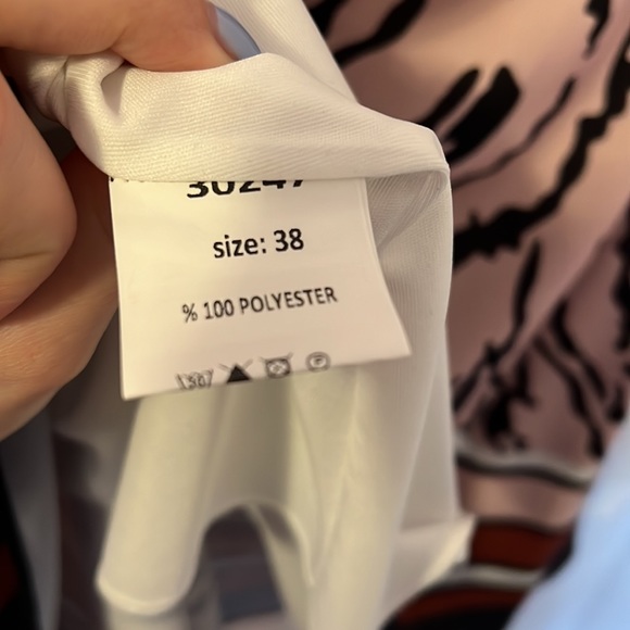 NWT! Silky high low skirt - Picture 4 of 5